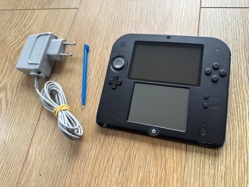 Nintendo 2DS Incl Oplader & Stylus Nette Staat!!!, Ophalen of Verzenden, Zo goed als nieuw