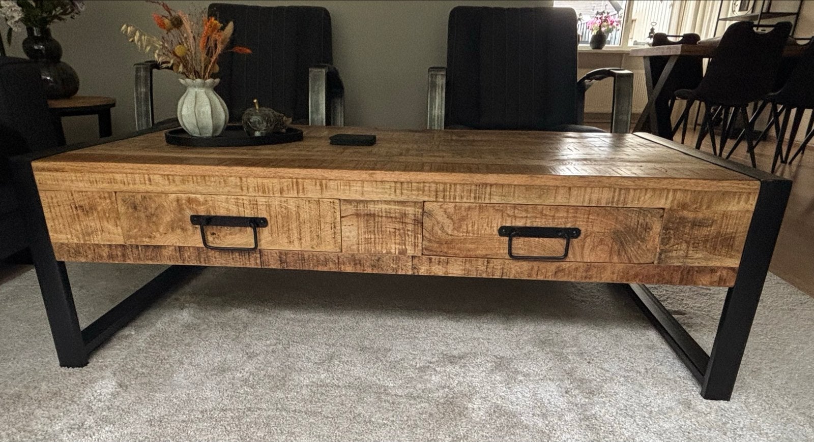 Salontafel mangohout britt (140 bij 70cm), Huis en Inrichting, Tafels | Salontafels, Ophalen, 100 tot 150 cm, 50 tot 100 cm, Zo goed als nieuw