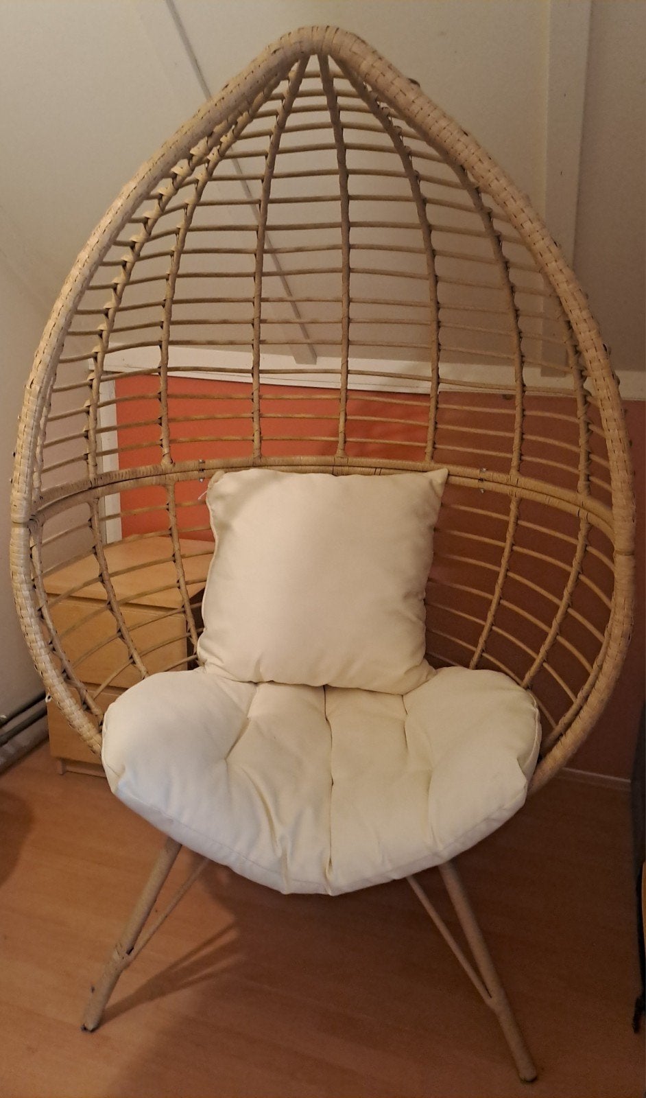 Rotan Egg Chair - Comfortabele Hangstoel, Overige kleuren, Zo goed als nieuw, Metaal, Eén