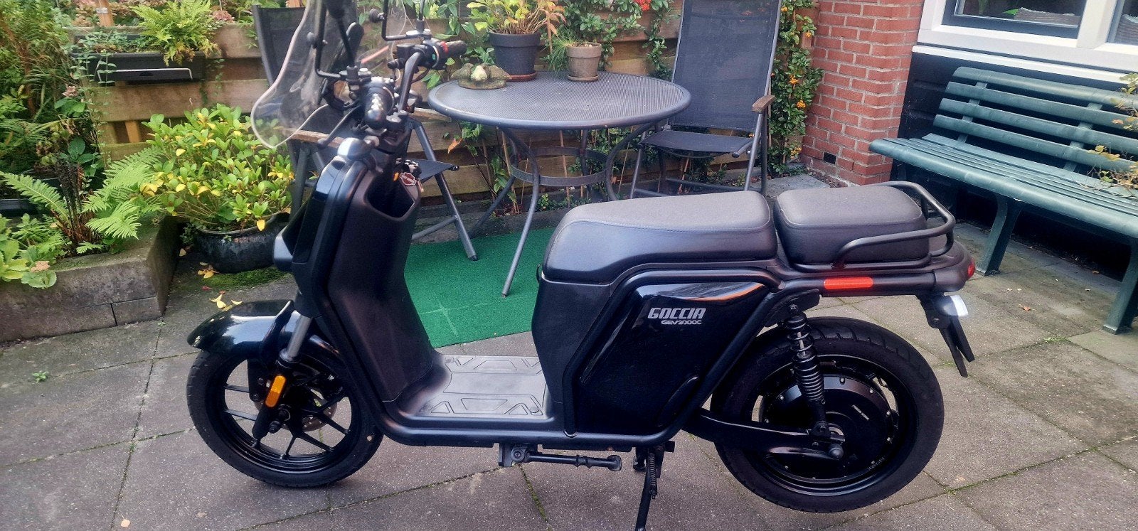 Electriche scooter GEV 2000, bijna nieuw, Fietsen en Brommers, Ophalen, Zo goed als nieuw, Elektrisch, Overige merken