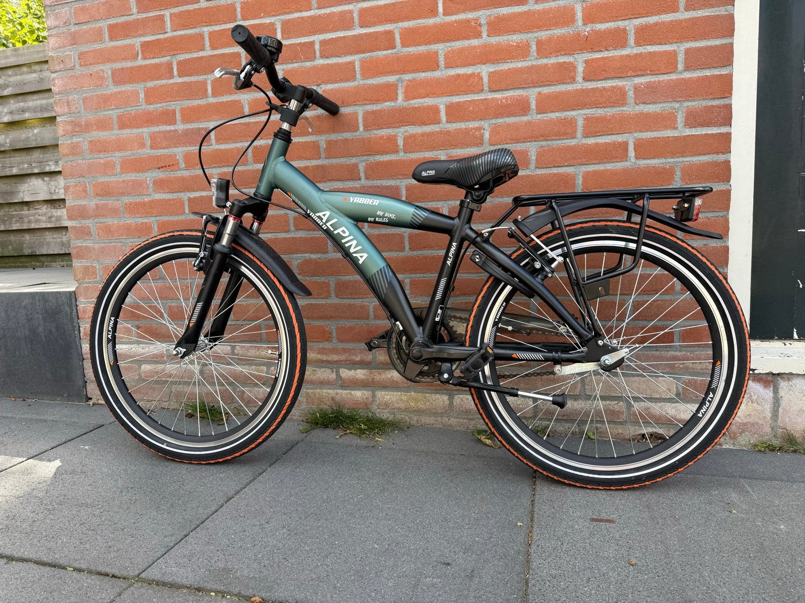 Alpina Yabber J22 Groen - Zeer nette kinderfiets, Ophalen, Zo goed als nieuw, Terugtraprem, 20 inch of meer