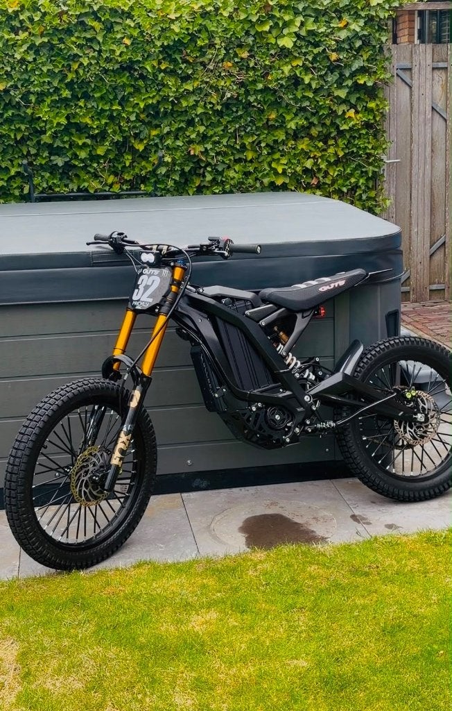 Surron LBX Custom 2025 8000W, Fietsen en Brommers, Zo goed als nieuw, Ophalen, Overige merken