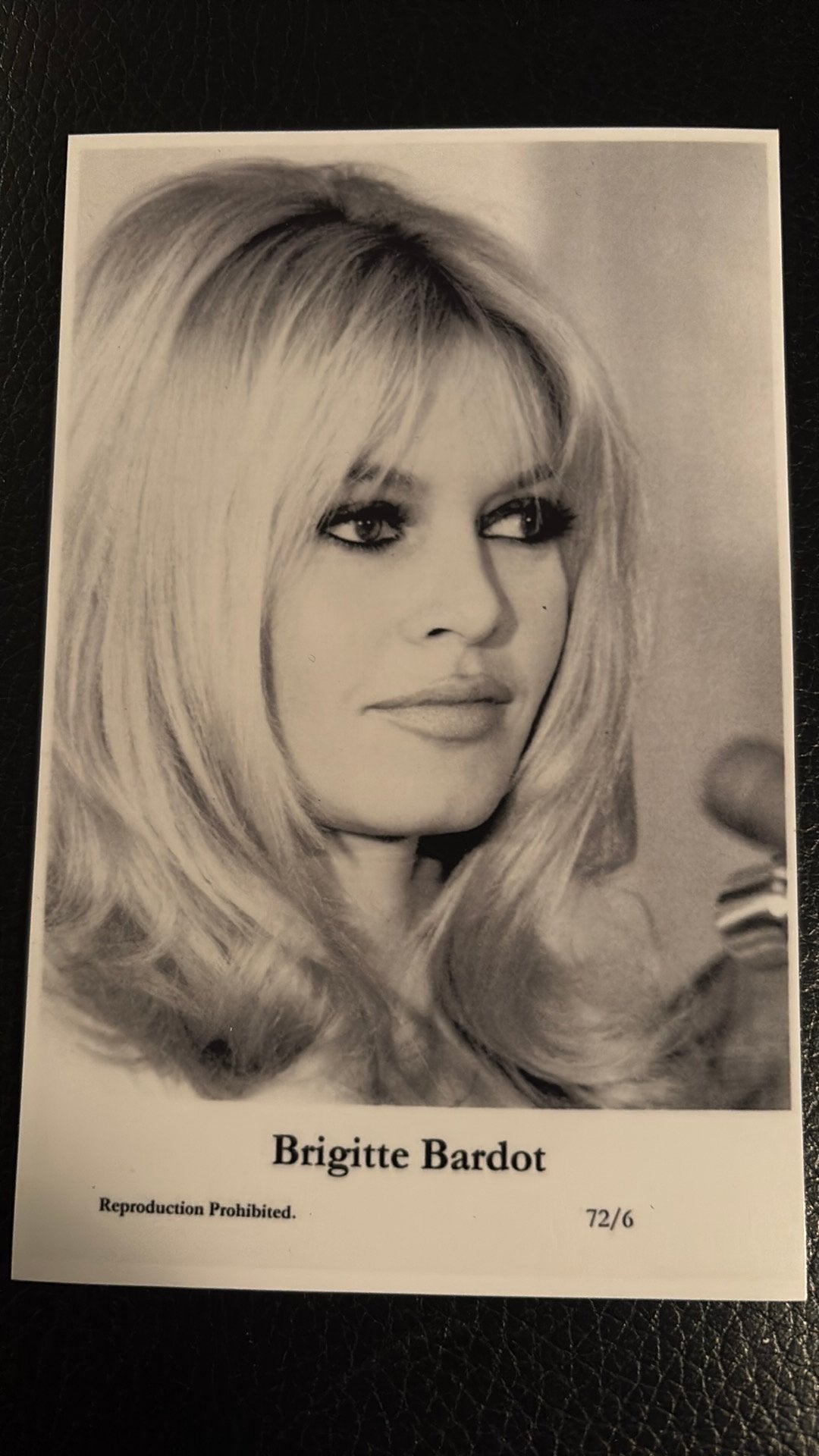Brigitte Bardot Ansichtkaart in prima staat 5, Verzamelen, Ophalen of Verzenden, 1980 tot heden, Ongelopen, Sterren en Beroemdheden