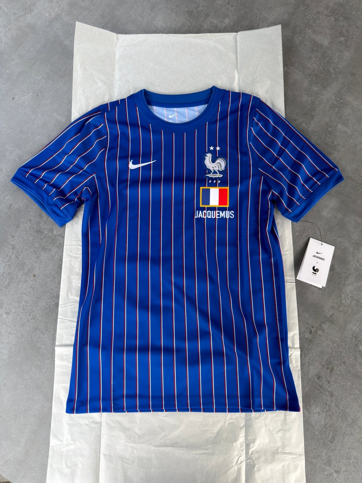 France x Jacquemus T-Shirt Maat M, --, Maat 48/50 (M), Zwart, Nieuw