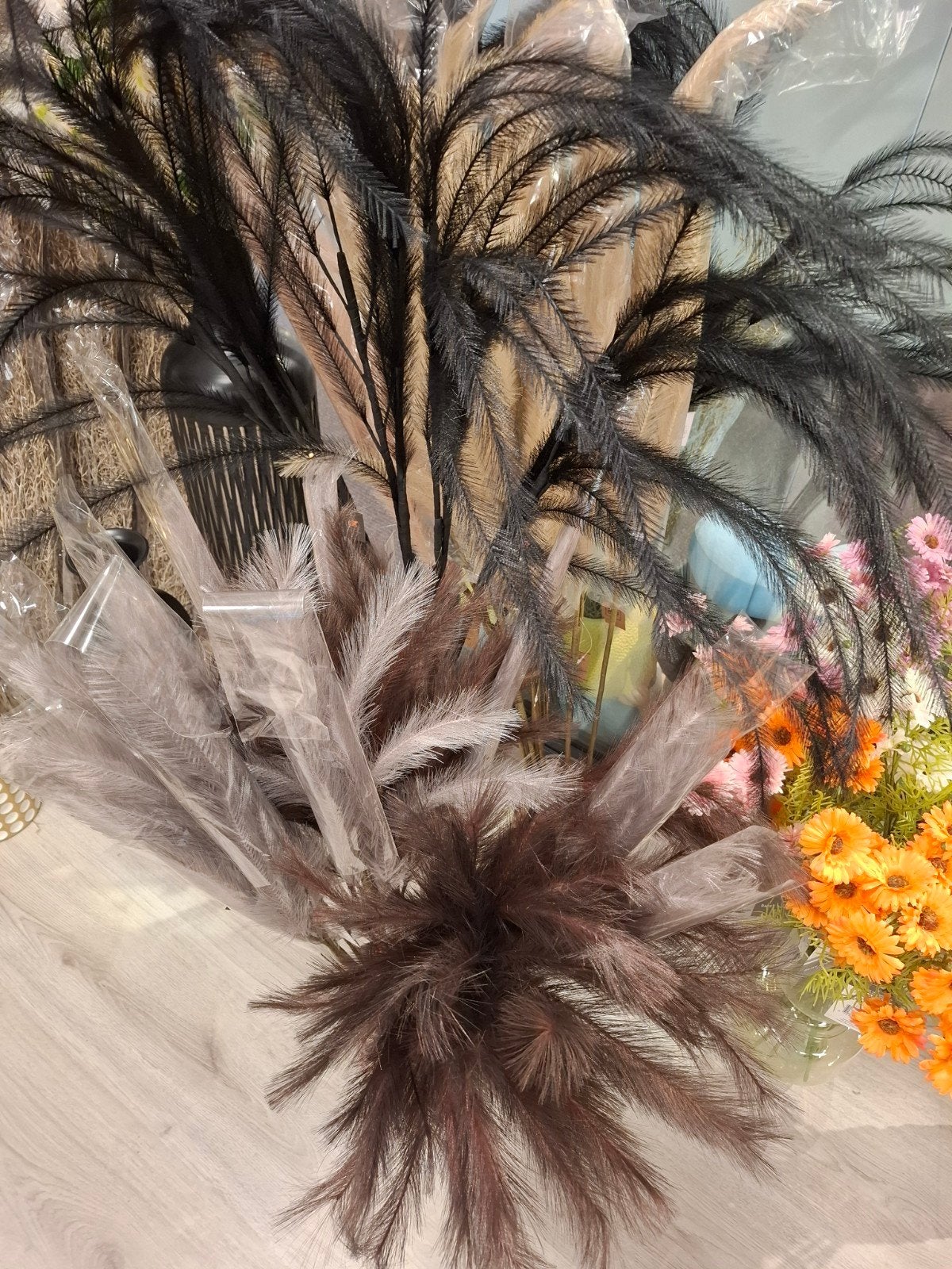 Diverse Kunstbloemen: Rozen, Gerbera's, Pluimen & Pruimentak, Huis en Inrichting, Woonaccessoires | Droogbloemen, Ophalen
