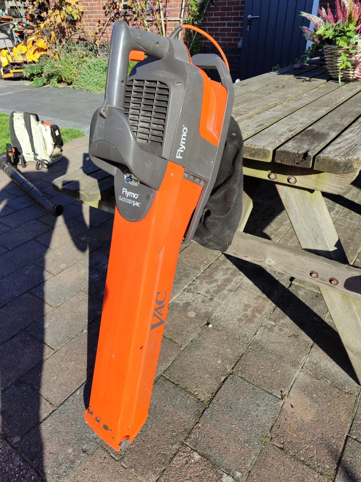Flymo bladblazer bladzuiger, Ophalen, Handgedragen, Met opvangzak, Elektrisch
