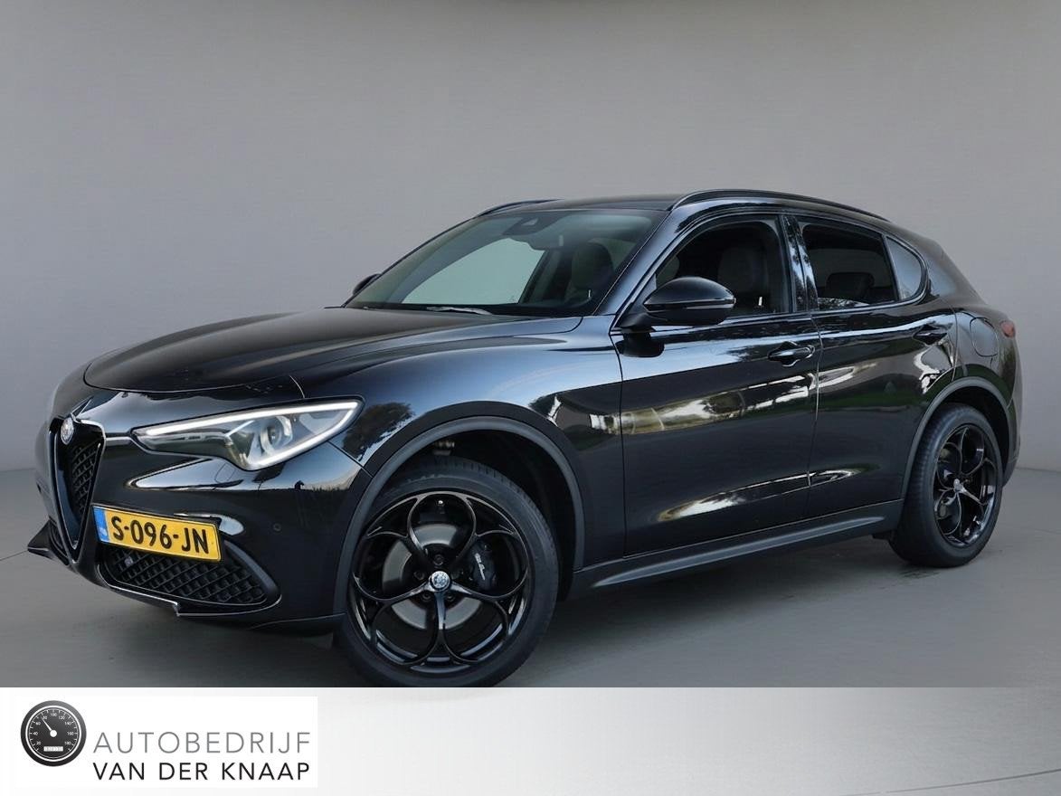 Alfa Romeo Stelvio 2.0 T AWD Super | Clima | Cruise | Multim, Automaat, Euro 6, 4 cilinders, Zwart