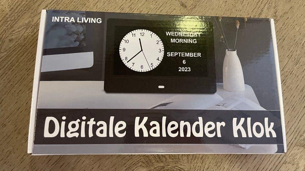 Digitale kalender klok (dementieklok), Ophalen, Kalenderfunctie, Zo goed als nieuw, Analoog en Digitaal
