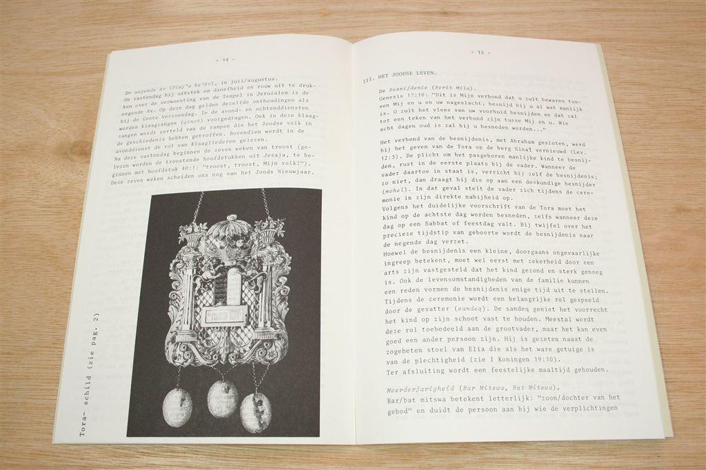 Joods Leven — Wout van Bekkum [Groningen], Ophalen of Verzenden, Gelezen