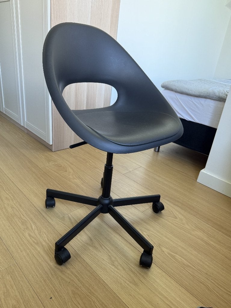 Black Desk Chair with Wheels, IKEA, Ophalen, Gebruikt, Zwart, Bureaukruk