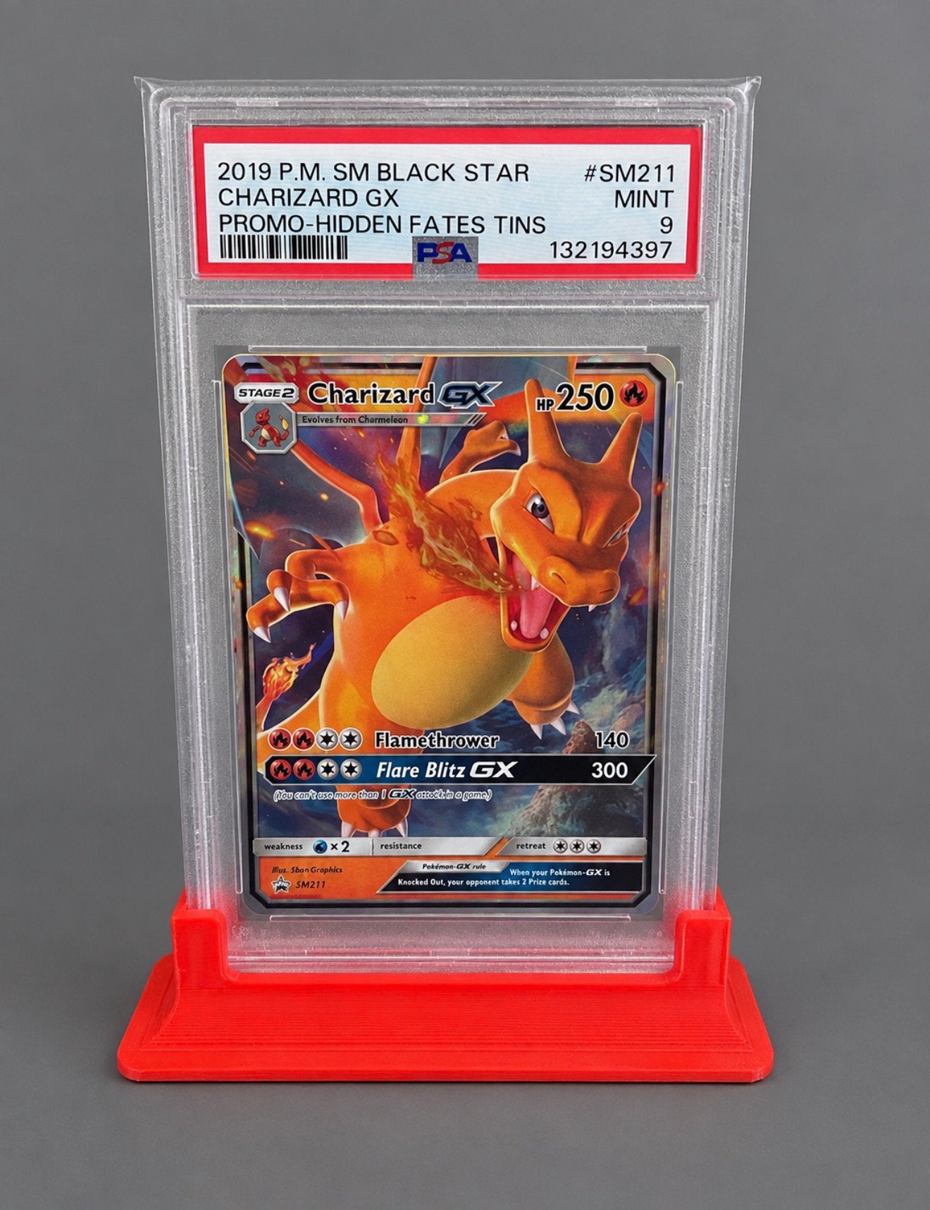 Charizard GX promo hidden fates PSA 9 MINT, Hobby en Vrije tijd, Ophalen of Verzenden, Zo goed als nieuw