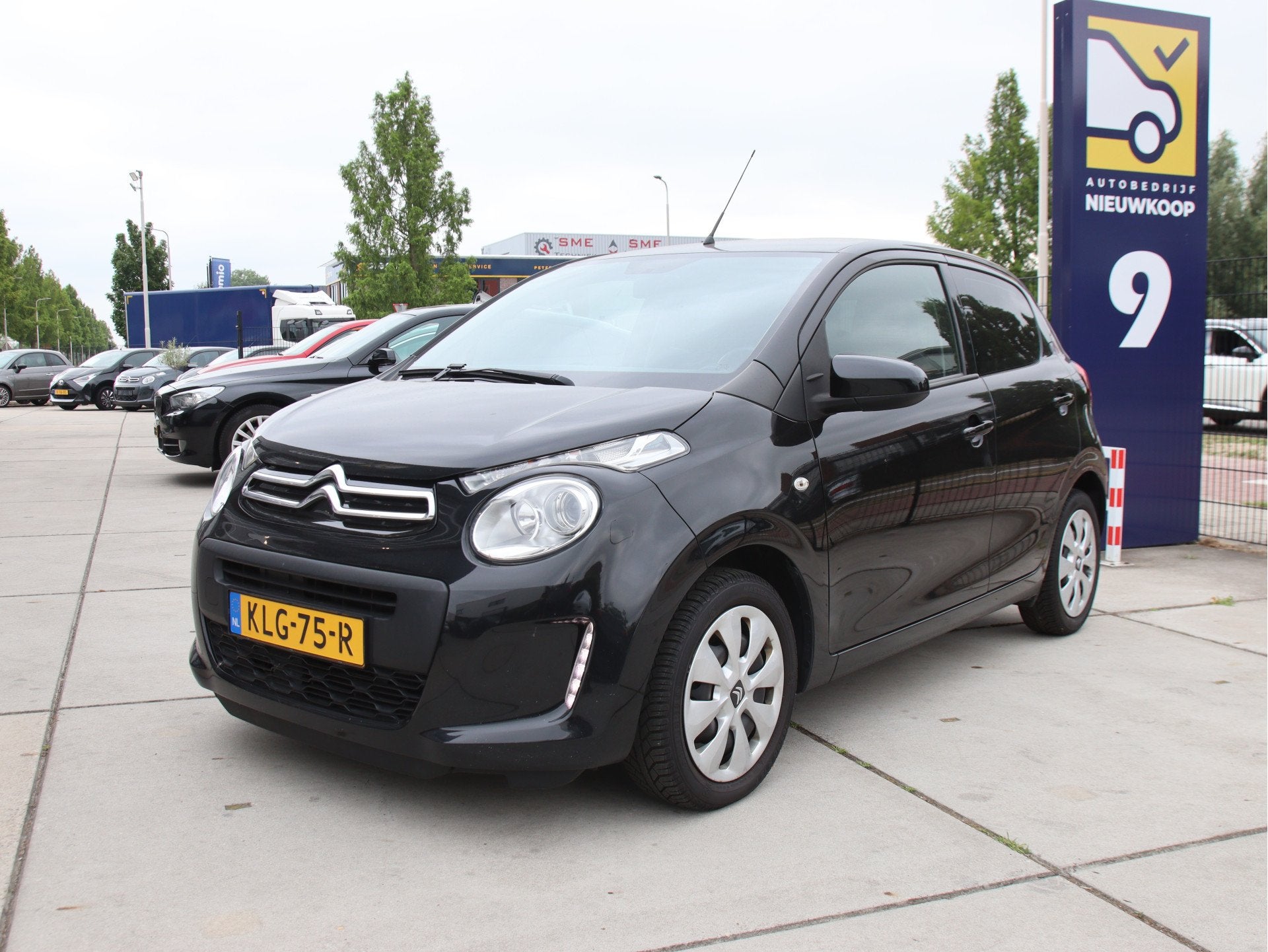 Citroën C1 1.0 VTi Shine Stoelvw, Climate, Camera, Carplay, Auto's, Stof, Gebruikt, Euro 6, Stoelverwarming