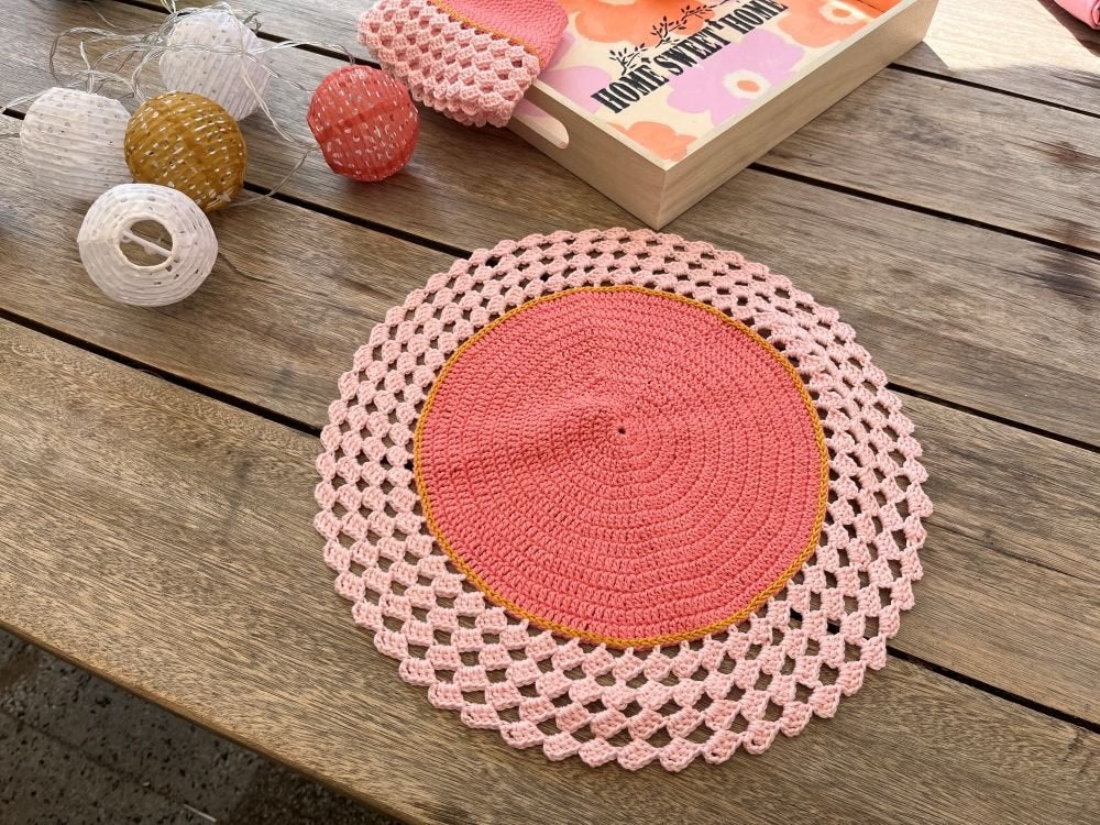 Setje placemats gehaakt roze goud, P Gillisstraat, Nieuw, Kinderworkshops Petra, Ophalen of Verzenden