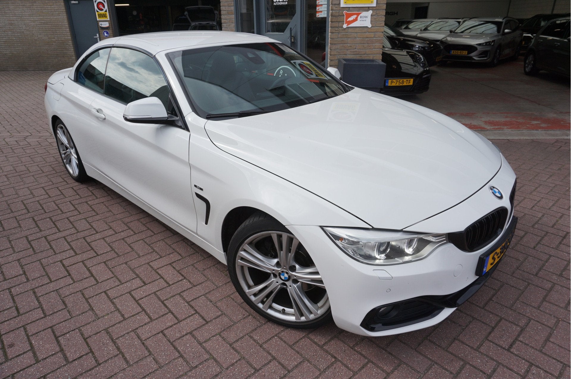 BMW 4 Serie Cabrio 428I Sport Automaat (bj 2014), Automaat, 745 kg, Gebruikt, 4 stoelen