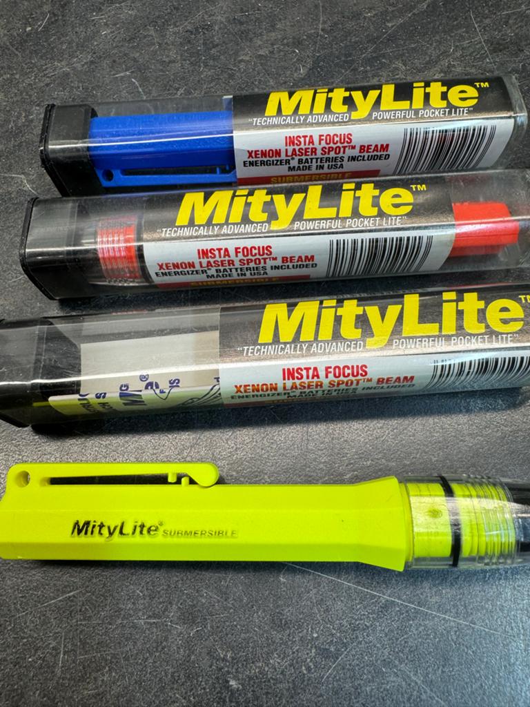 3 x zaklampje Submirseble mity lite, Ophalen of Verzenden, Nieuw, Batterij