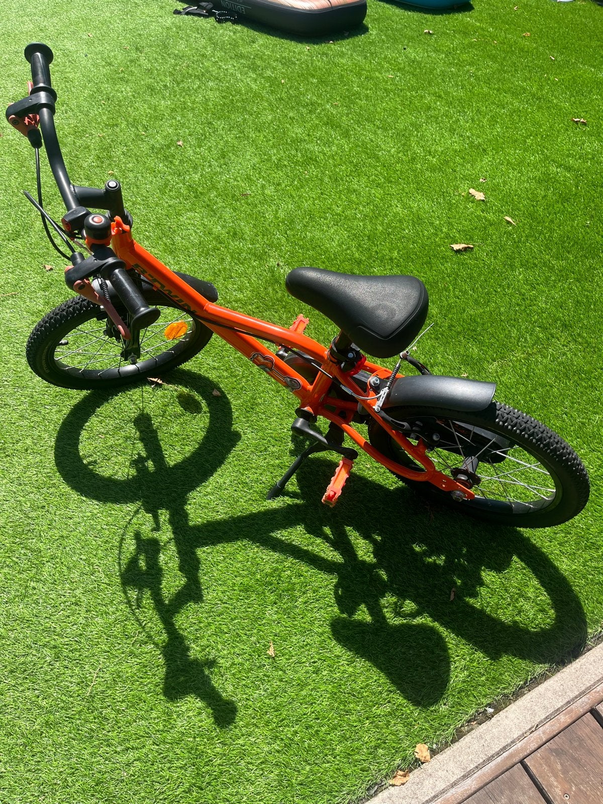 Oranje kinderfiets - Zo goed als nieuw, Ophalen, Zo goed als nieuw, Terugtraprem, 16 tot 20 inch
