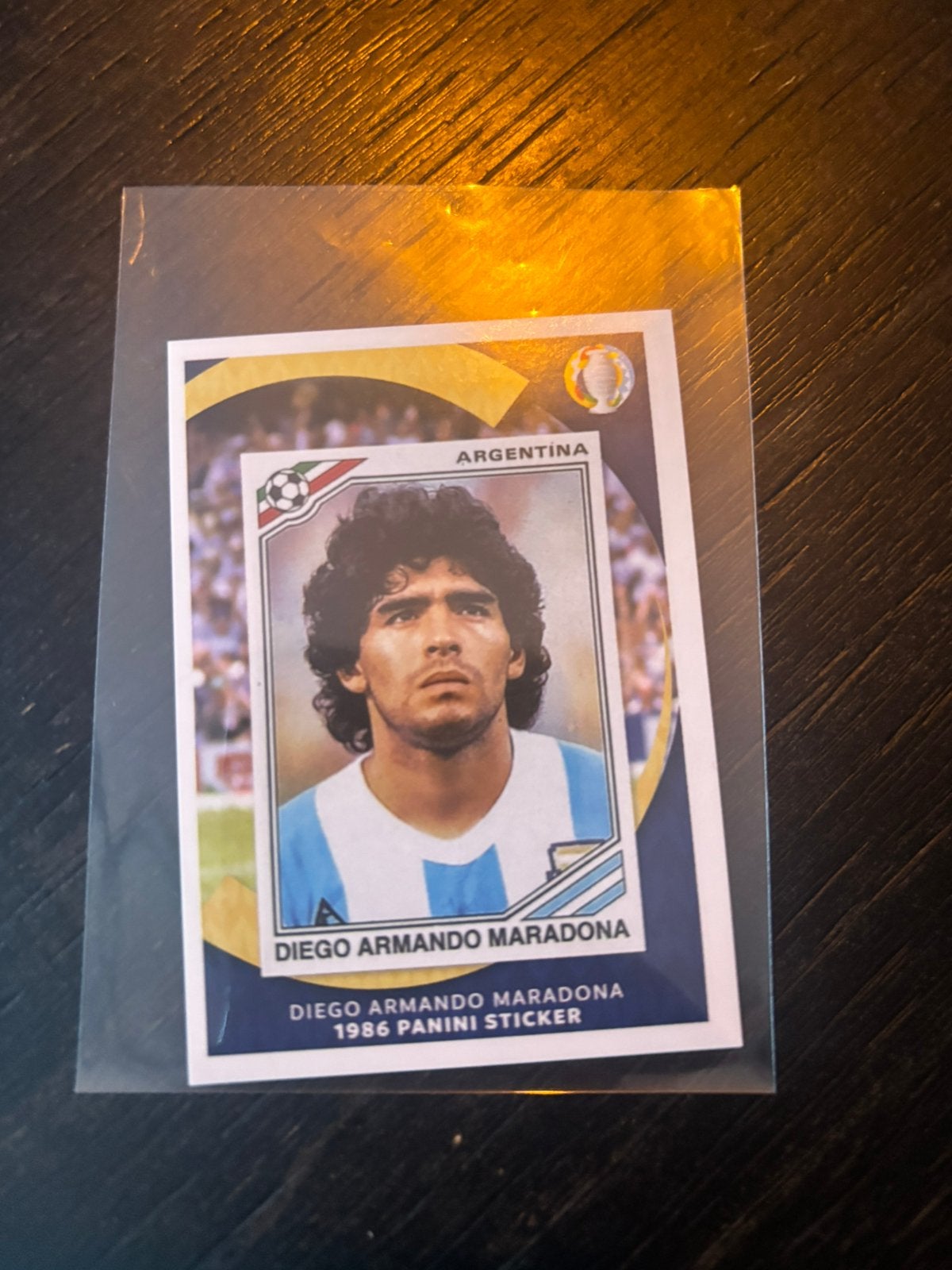 Maradona Panini Copa America 2021 - Argentinië LE02, Ophalen of Verzenden, Nieuw, Buitenlandse clubs, Poster, Plaatje of Sticker