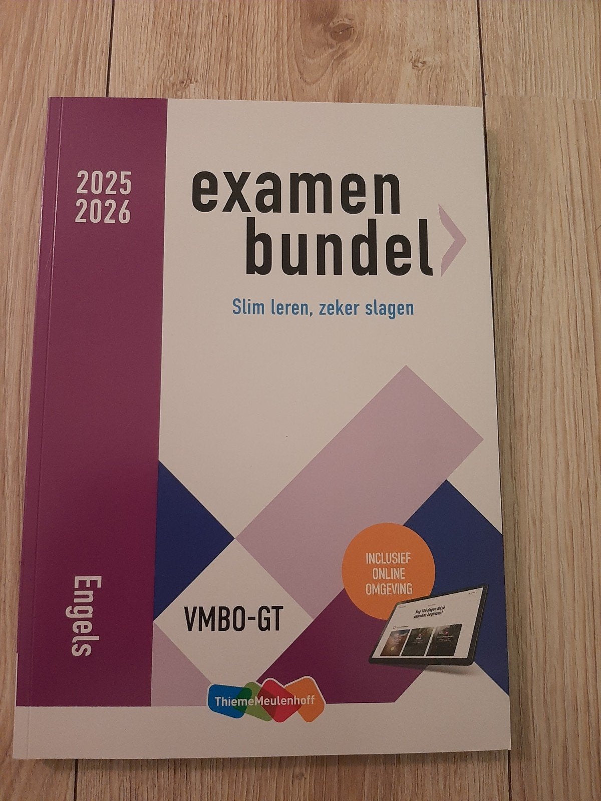 Examenbundel Engels VMBO-GT 2025/2026 inclusief online, Ophalen of Verzenden, Zo goed als nieuw, MBO, ThiemeMeulenhoff