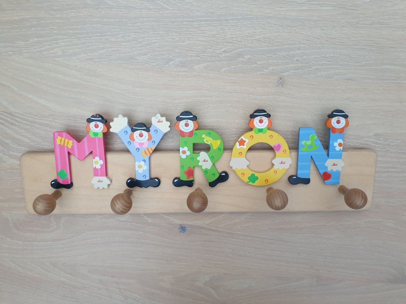 Houten kinderkapstok 'MYRON' met 5 haken, Ophalen of Verzenden, Zo goed als nieuw, Minder dan 100 cm, Kinderkapstok