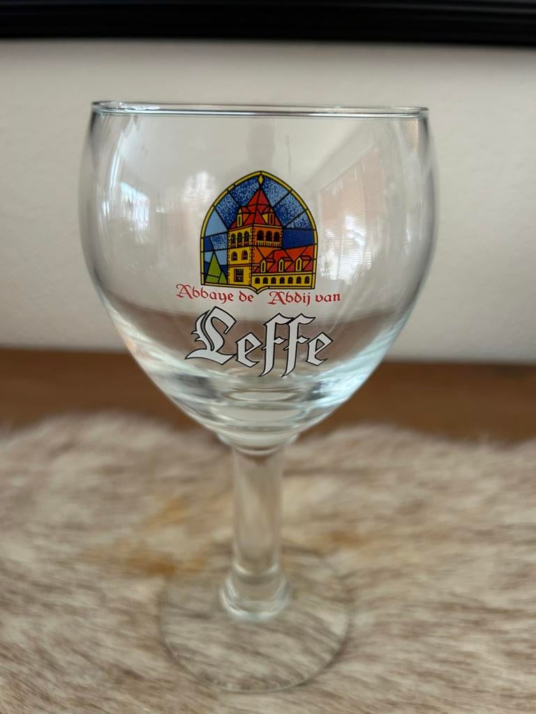 Prachtig Leffe Abdij Bier glas bierglas op voet SPOTPRIJS!!!, Ophalen of Verzenden, Nieuw, Bierglas