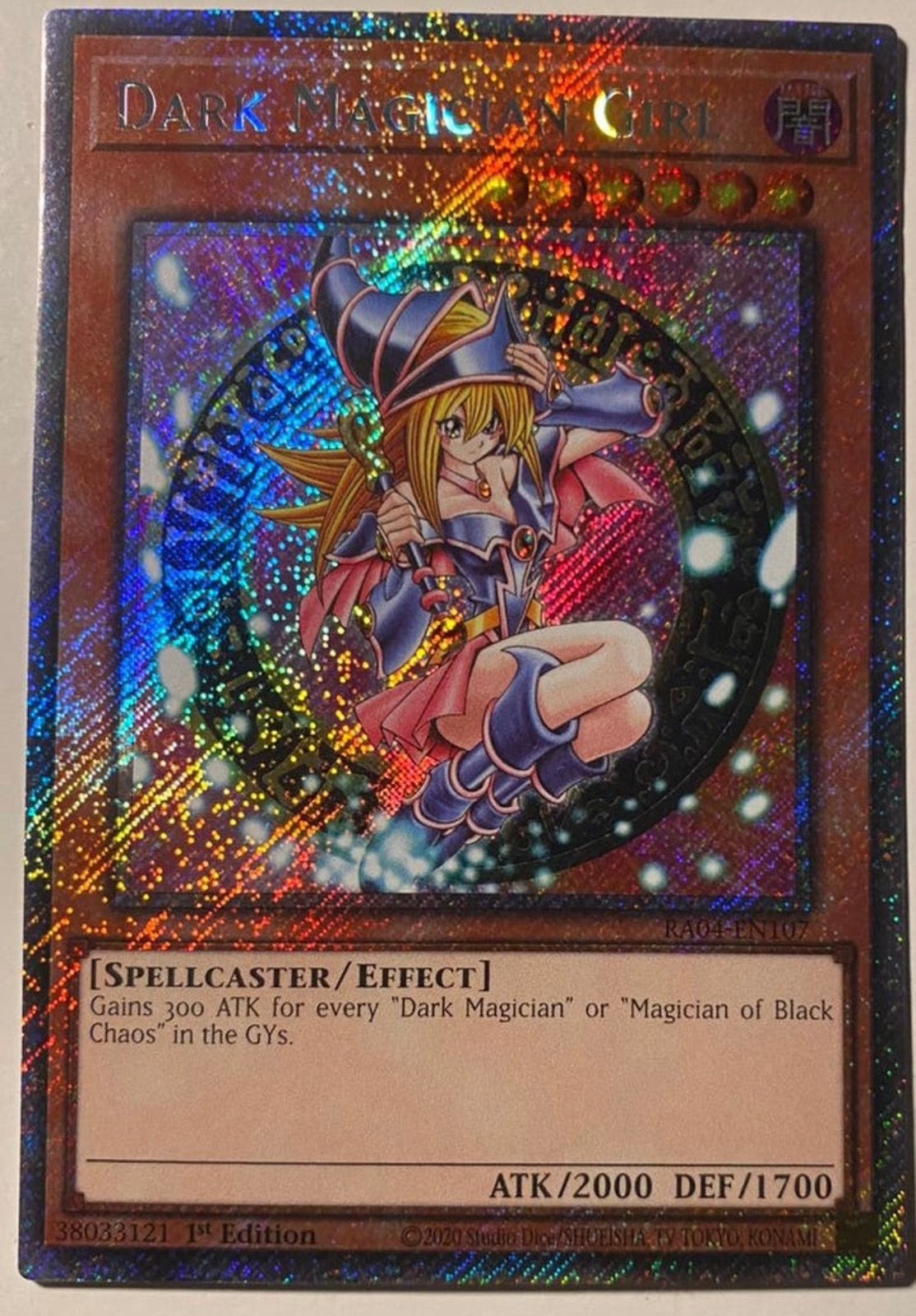 Yu-Gi-Oh! Dark Magician Girl RA04 1st Edition !, Hobby en Vrije tijd, Verzamelkaartspellen | Yu-gi-Oh!, Ophalen of Verzenden, Zo goed als nieuw