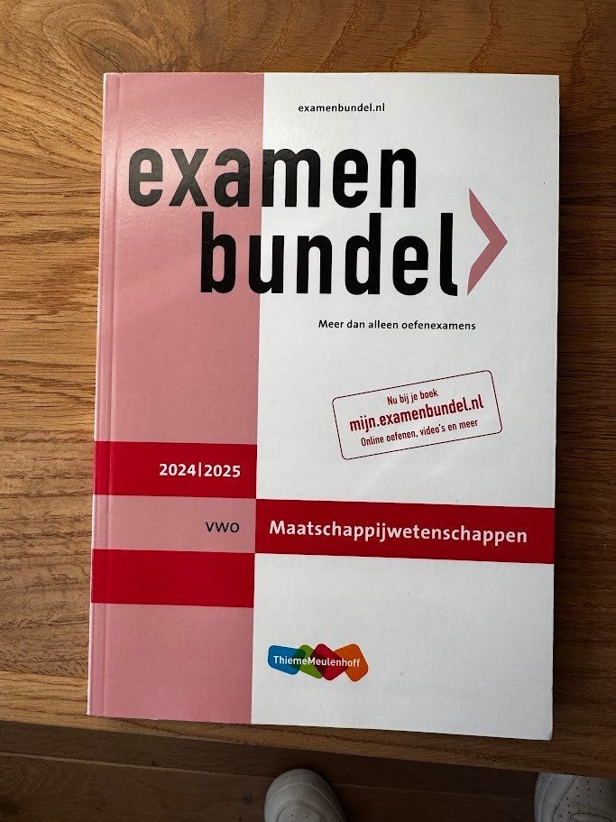 VWO examenbundel maatschappijwetenschappen 2024-25, Boeken, Schoolboeken, Ophalen of Verzenden, Zo goed als nieuw, VWO