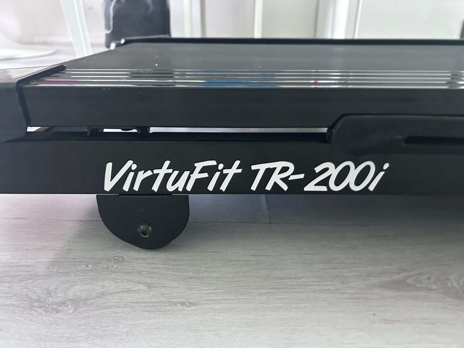 VirtuFit TR-200i Loopband - Professioneel & Revalidatie, Ophalen, Gebruikt, Metaal, Loopband