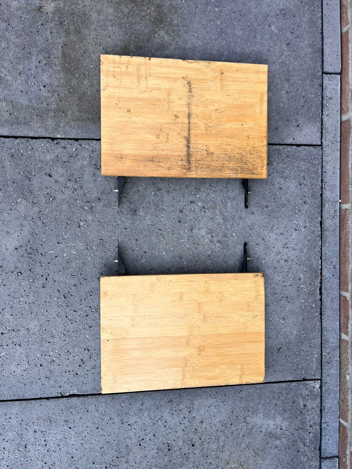 Grill guru originele zijtafeltjes, Ophalen, Zo goed als nieuw, Hout