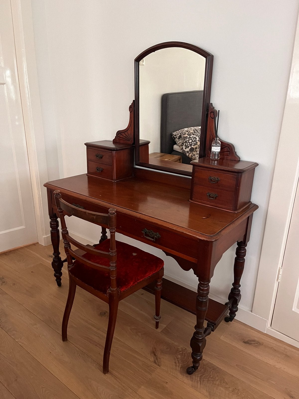 Vintage kaptafel met spiegel en lades op wieltjes, Ophalen, Gebruikt, 100 tot 150 cm, Minder dan 100 cm