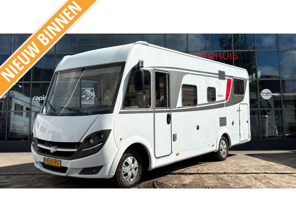 Bürstner Lyseo 6905 BT EnkeleBedden,Hefbed,Airco, Caravans en Kamperen, Integraal, Achteruitrijcamera, Ringverwarming, Bedrijf