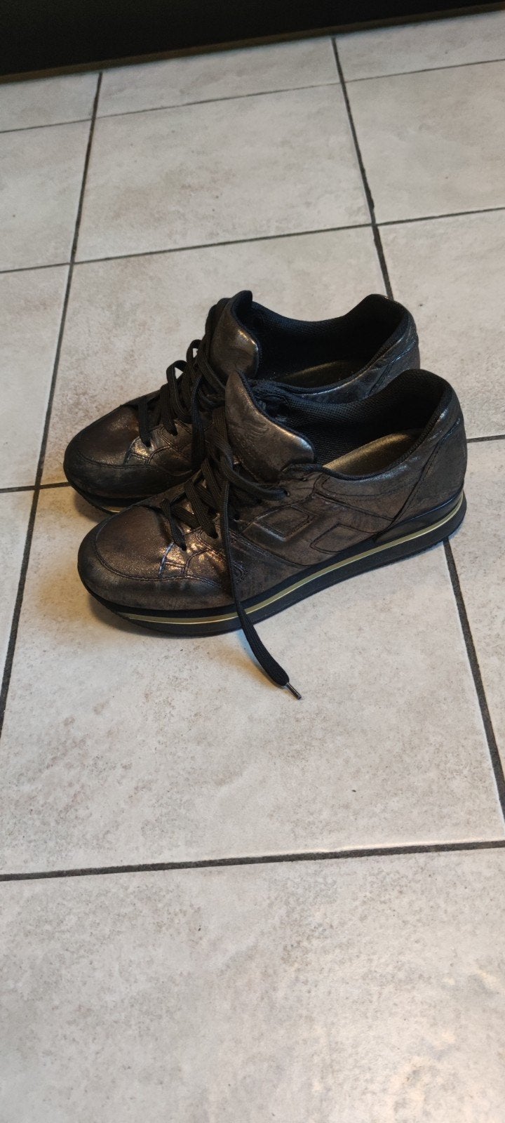 Hogan sneakers maat 40 Bronzen Kleurig, Kleding | Dames, Overige kleuren, Ophalen of Verzenden, Gedragen, Sneakers of Gympen