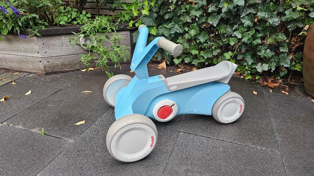 Berg peuterfietsje met duwstang