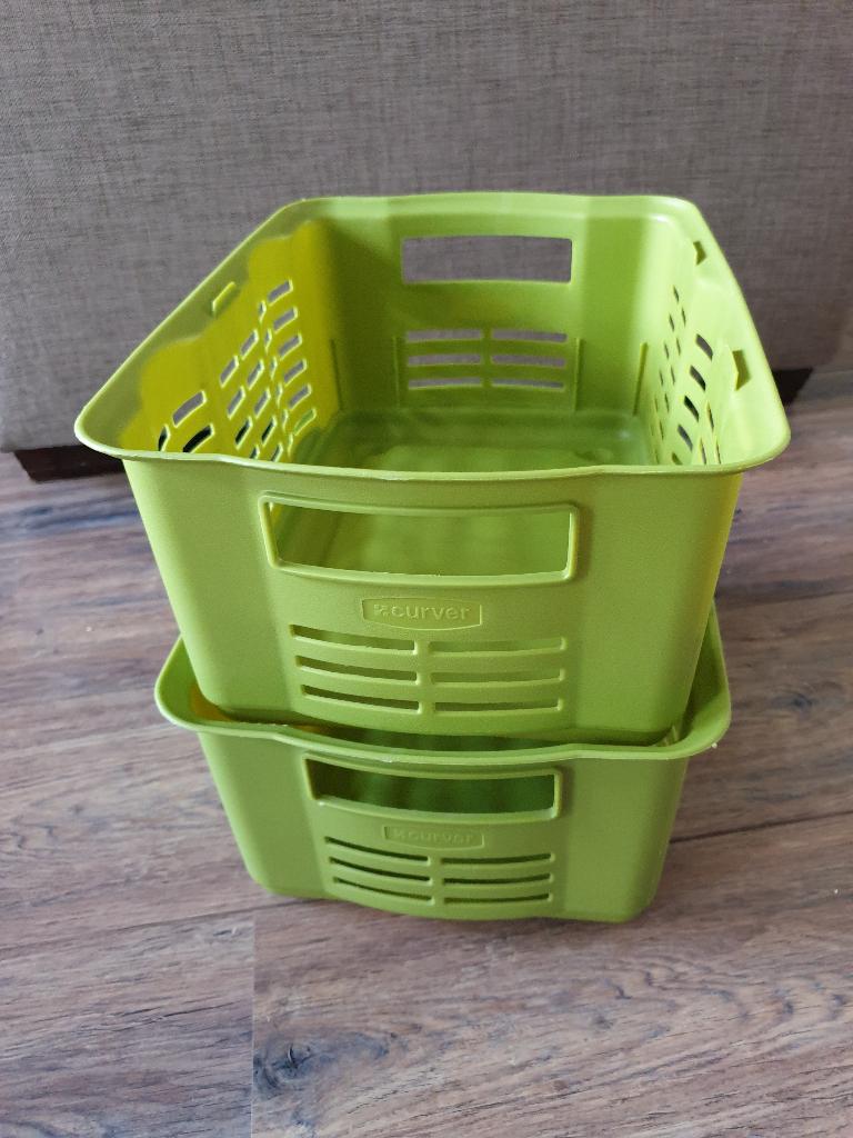 2 stapelbare groene Curver mandjes, Overige typen, Minder dan 35 cm, Minder dan 50 cm, Ophalen of Verzenden