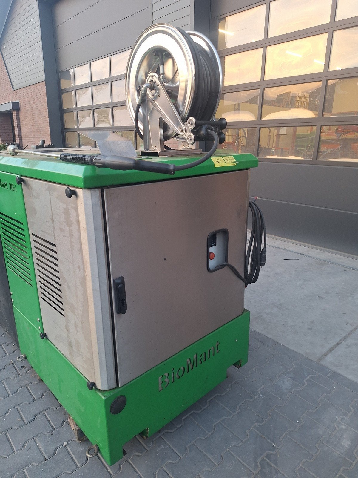 Onkruidbestrijding met stoom, Zakelijke goederen, Machines en Bouw | Tuin, Park en Bosbouw, Ophalen of Verzenden, Overige typen