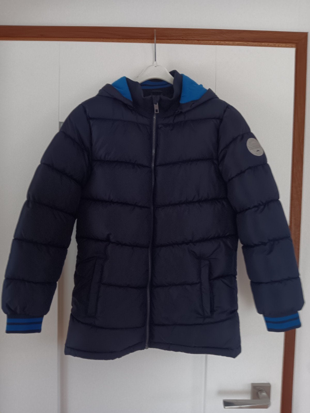 Donkerblauwe jongensjas., Ophalen of Verzenden, Zo goed als nieuw, Jongen, Jas