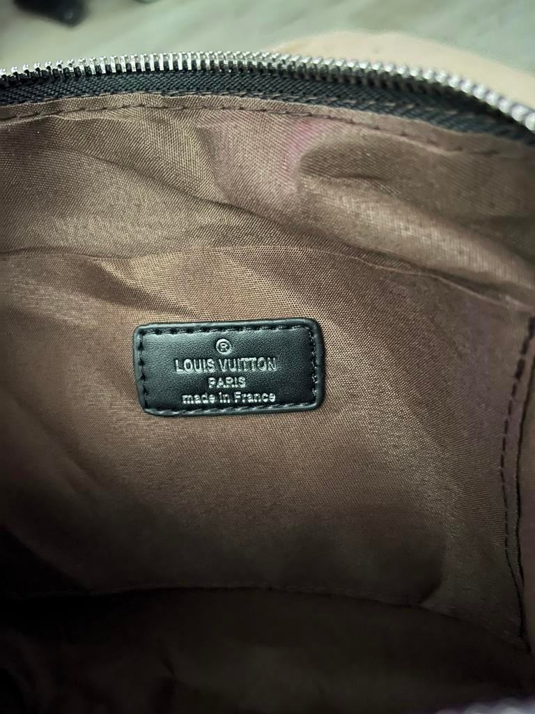 Luxe Stadstas - Model Keepall 25 - Monogram Eclipse (Nieuw), Ophalen of Verzenden, Zo goed als nieuw, Zwart