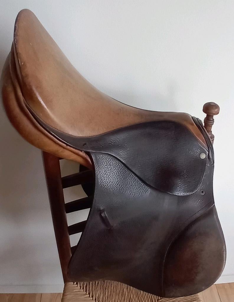 Veelzijdigheidszadel, dressuuurzadel, Dieren en Toebehoren, Paarden en Pony's | Zadels, Ophalen, Gebruikt, Dressuur