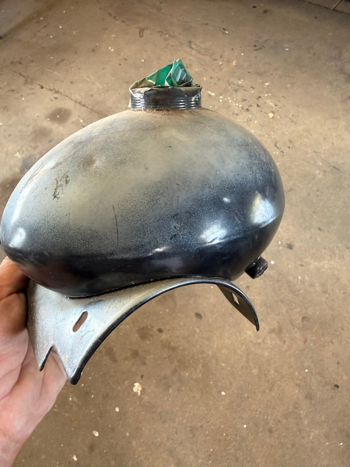 Oude brandstoftank voor berini eitje, Ophalen of Verzenden, Gebruikt