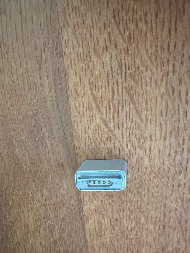 Apple MagSafe naar MagSafe 2 adapter – origineel – zilver, Computers en Software, Apple Desktops, Ophalen of Verzenden, Gebruikt