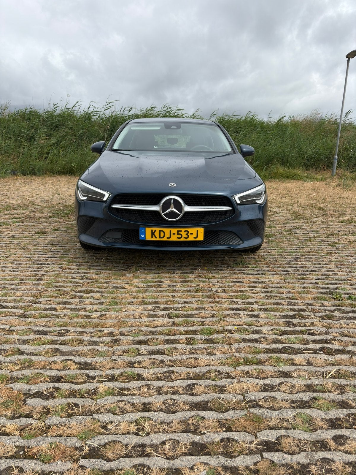Mercedes-Benz CLA 250 e 218pk 8G-DCT 2021 Blauw, Auto's, CLA, 4 cilinders, Automatische klimaatregeling, Leder en Stof
