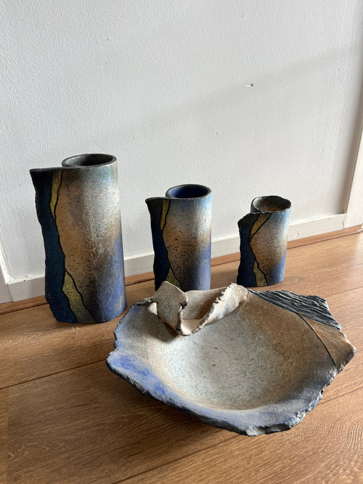 Handgemaakt Spaans aardewerk; 4 delige design set uit Calpe, Antiek en Kunst, Ophalen, Meerkleurig, Handgemaakt, Steen/keramiek