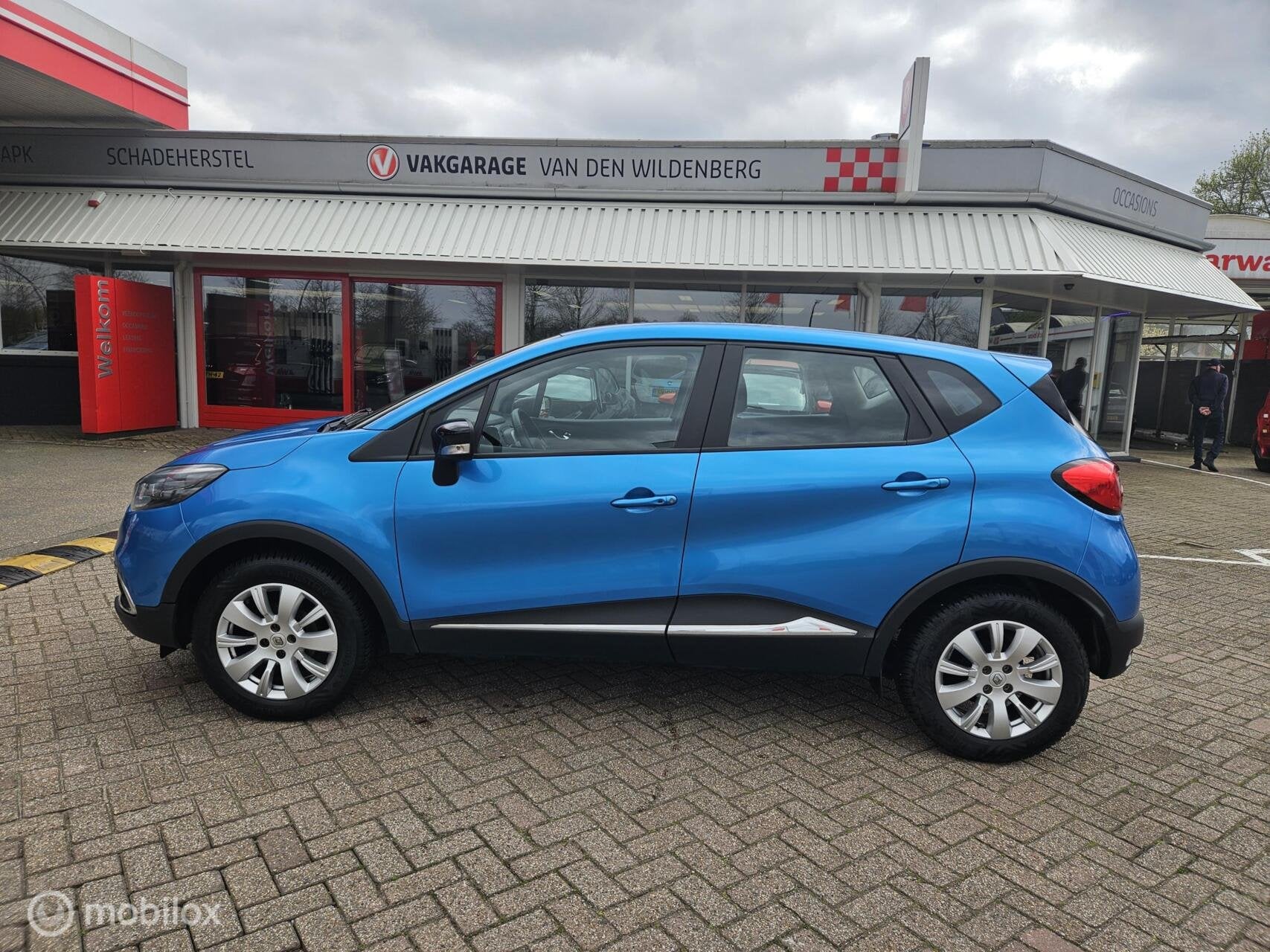 Renault Captur 0.9 TCe Expression, Voorwielaandrijving, Gebruikt, Blauw, 49 €/maand