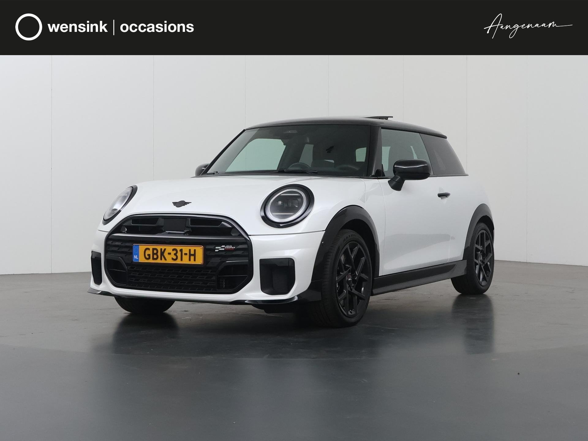 MINI 3-Deurs 1.5 Cooper C John Cooper Works M | Panoramadak, Gebruikt, 156 pk, 4 stoelen, Wit