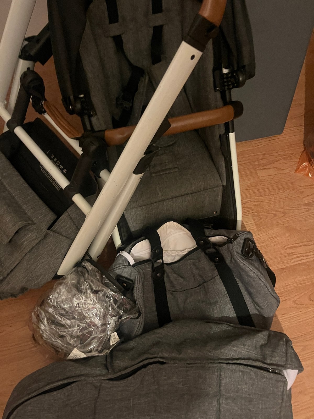 Dubatti kinderwagen met reiswieg, buggyzit en accessoires, Gebruikt, Luchtbanden, Combiwagen, Ophalen