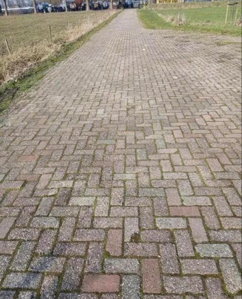 Moet weg beton klinkers ca. 600m2 voor  Oprit /terras, Ophalen of Verzenden, Gebruikt, Klinkers