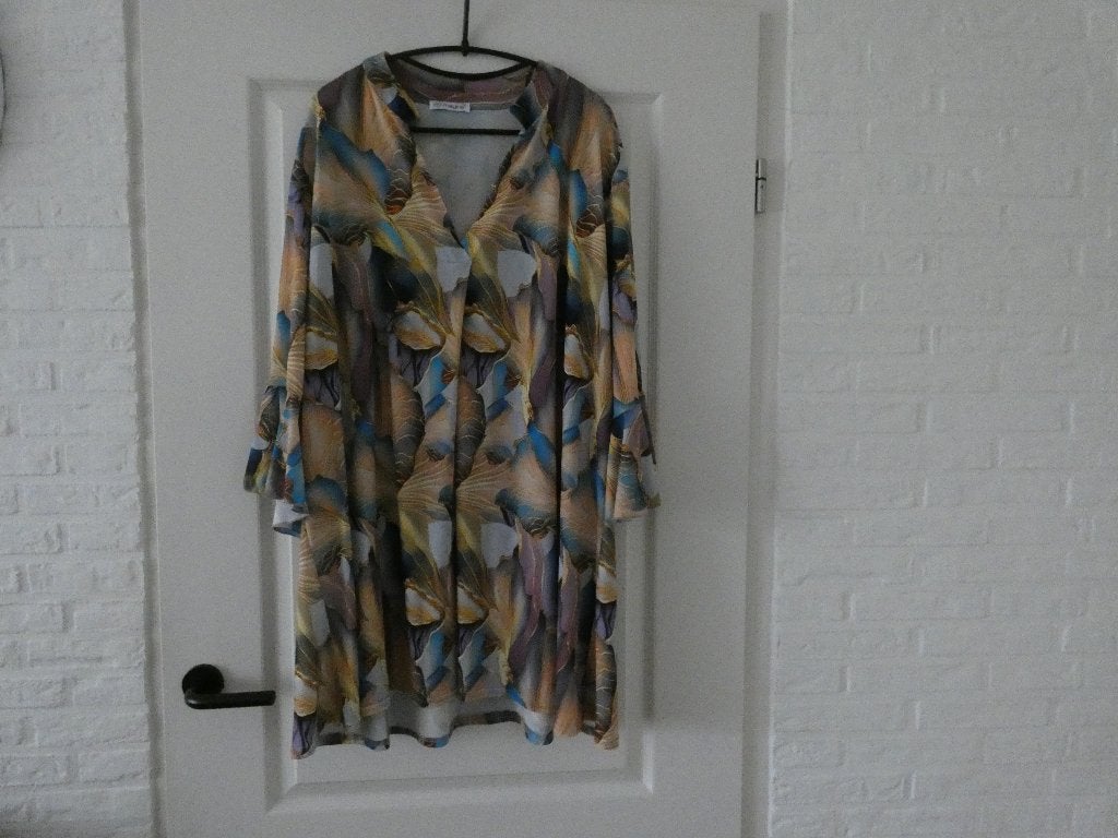Magna jurk met kleurrijke print, Kleding | Dames, Meerkleurig, Blouse of Tuniek, Ophalen of Verzenden, Magna