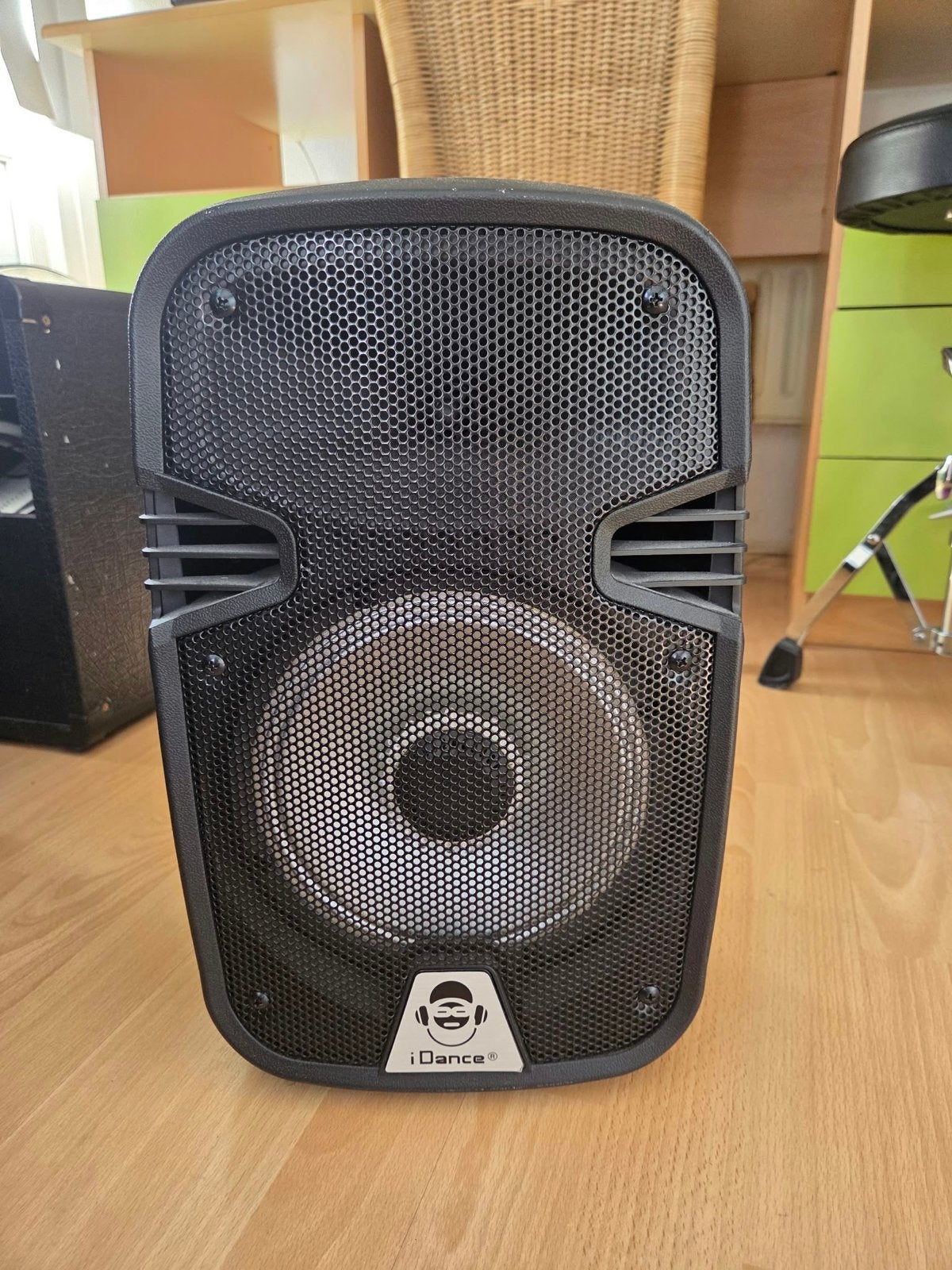 iDance Groove 210 draagbare speaker met wielen, Gebruikt, Draagbare speaker, USB-aansluiting, Minder dan 60 watt
