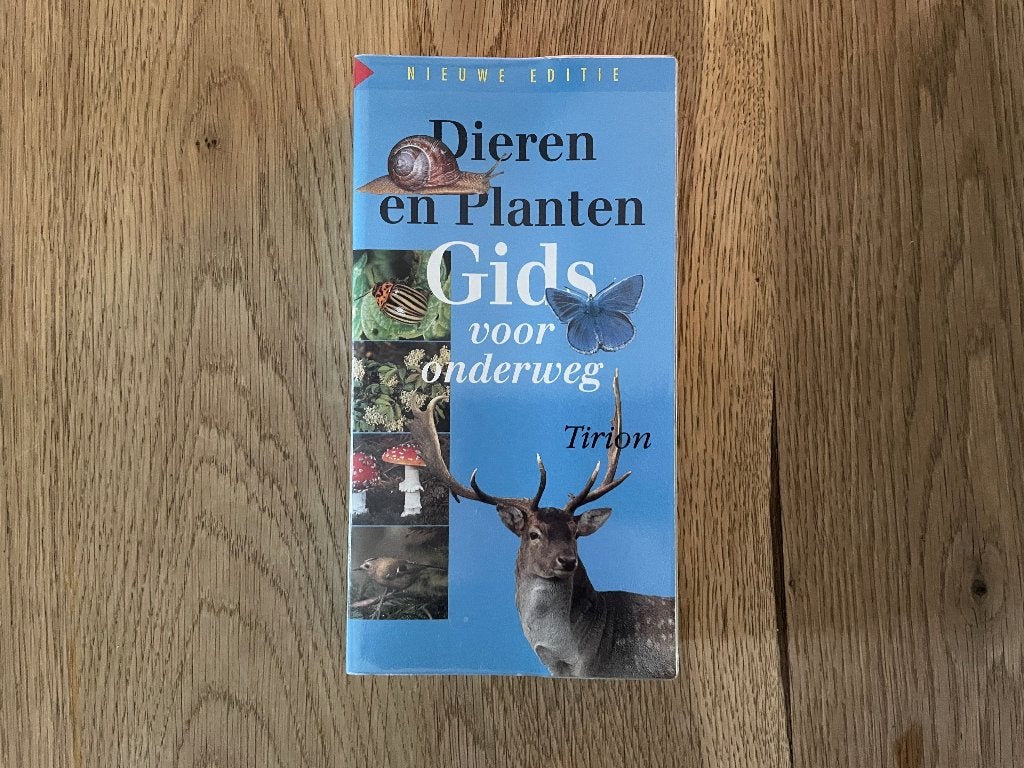 D387 Dieren en Planten Gids voor onderweg Tirion, Ophalen of Verzenden, Zo goed als nieuw, Natuur algemeen