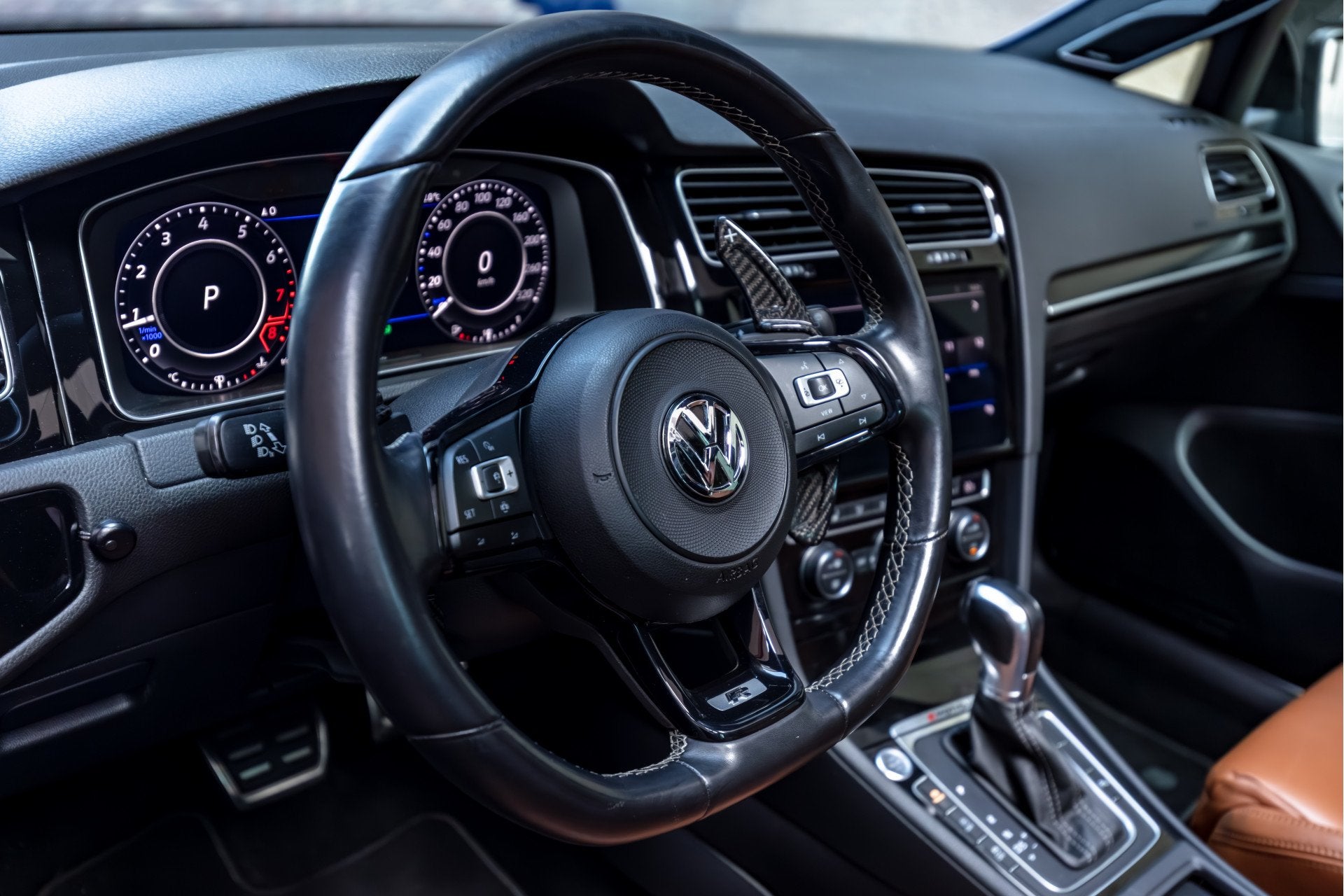 Volkswagen Golf 2.0 TSI 4Motion R Performance Akrapovic/Pano, Automaat, 12 maanden, Gebruikt, Euro 6