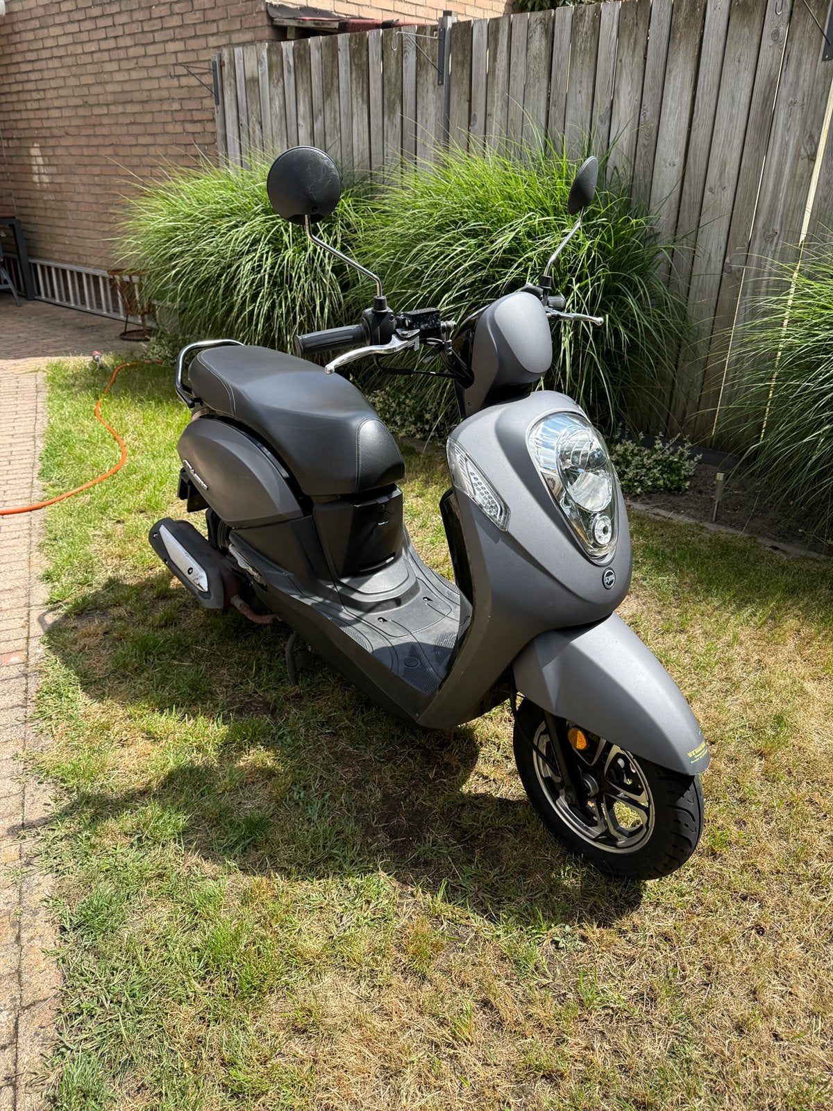Sym Mio 50i 4-takt injectie 09-2018 snor 10000km, Gebruikt, Benzine, Ophalen, Mio